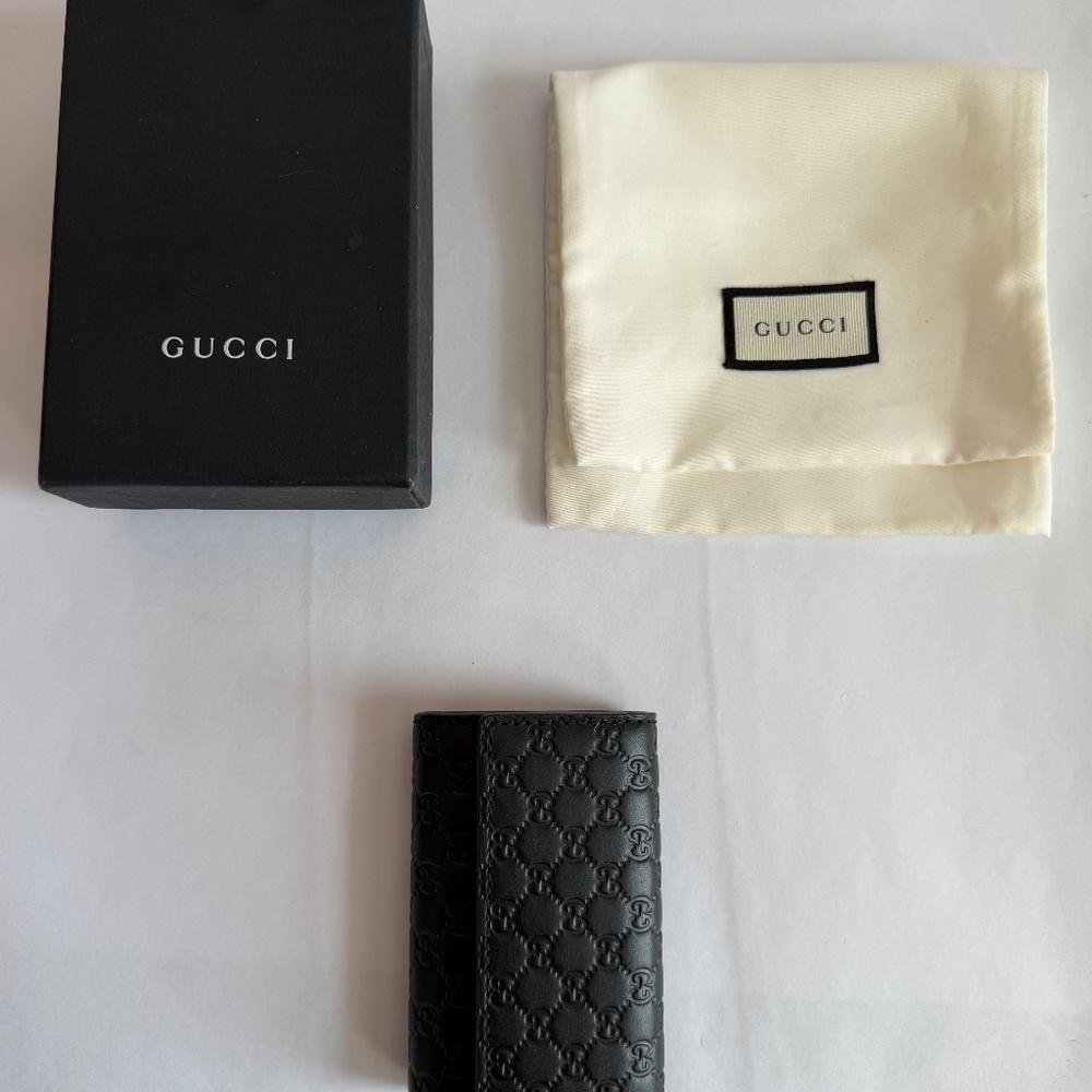 Gucci Micro GG Black Guccissima Leather Key Holder Case